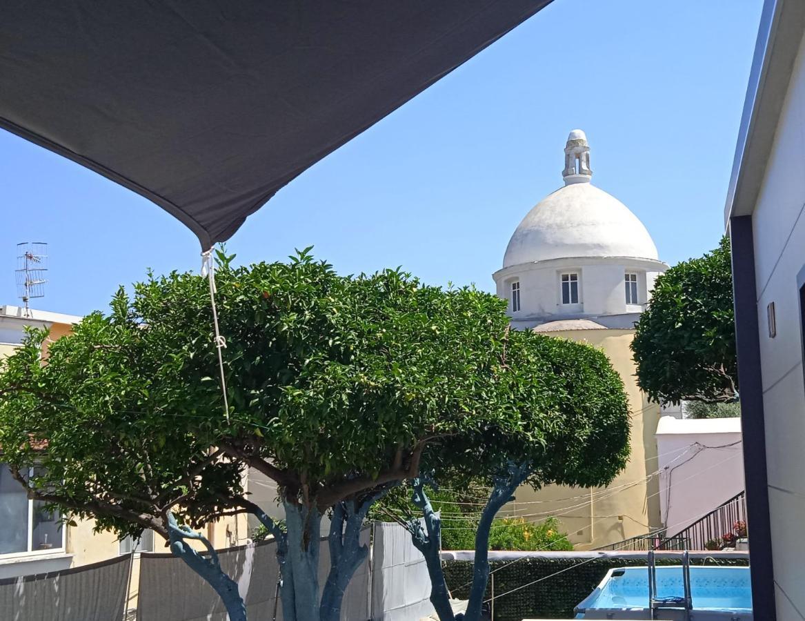 Casa Mika Hotel Procida Bagian luar foto