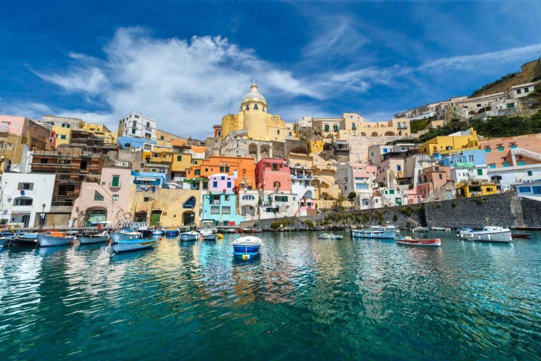 Casa Mika Hotel Procida Ruang foto