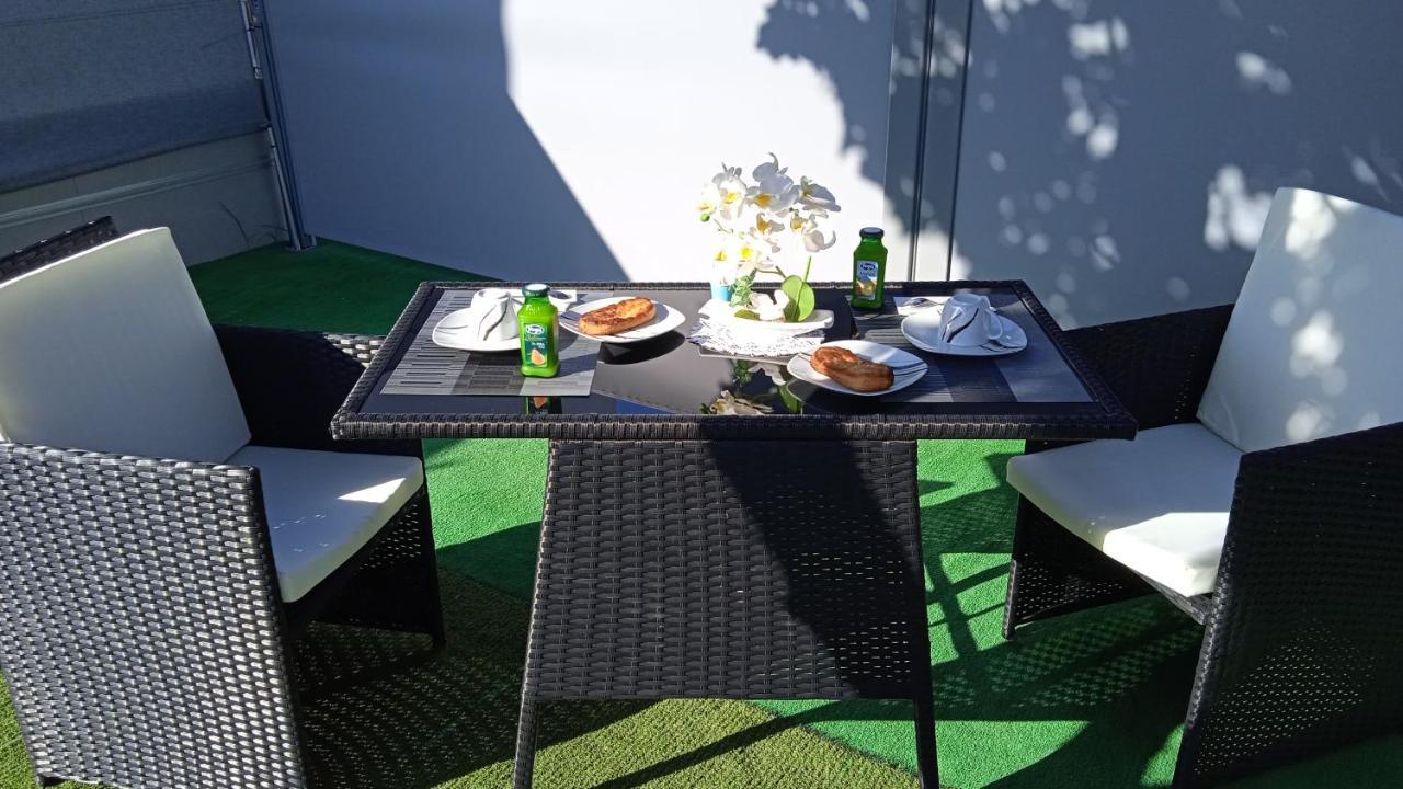 Casa Mika Hotel Procida Ruang foto