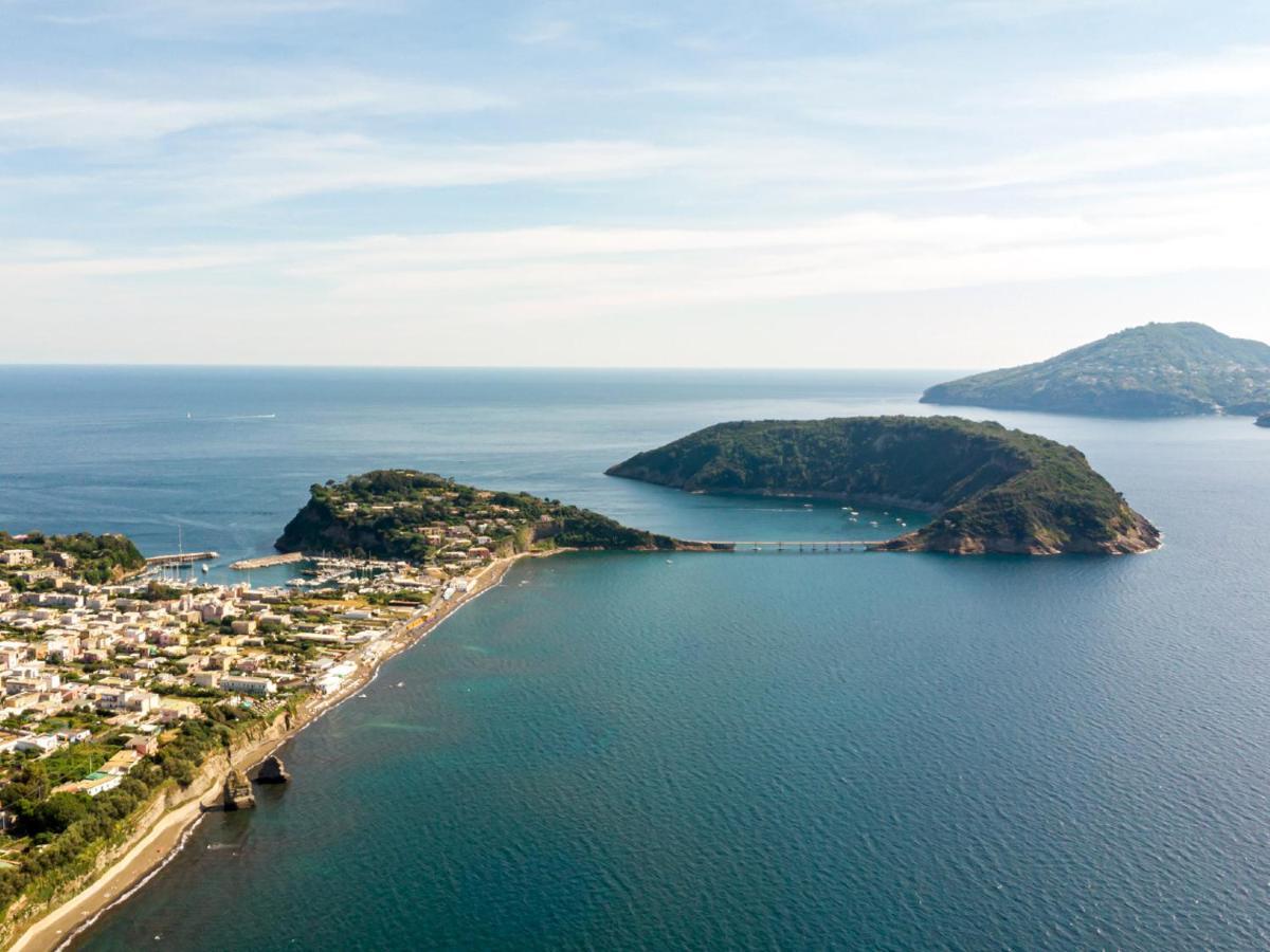 Casa Mika Hotel Procida Ruang foto
