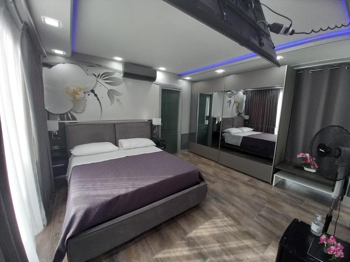 Casa Mika Hotel Procida Bagian luar foto