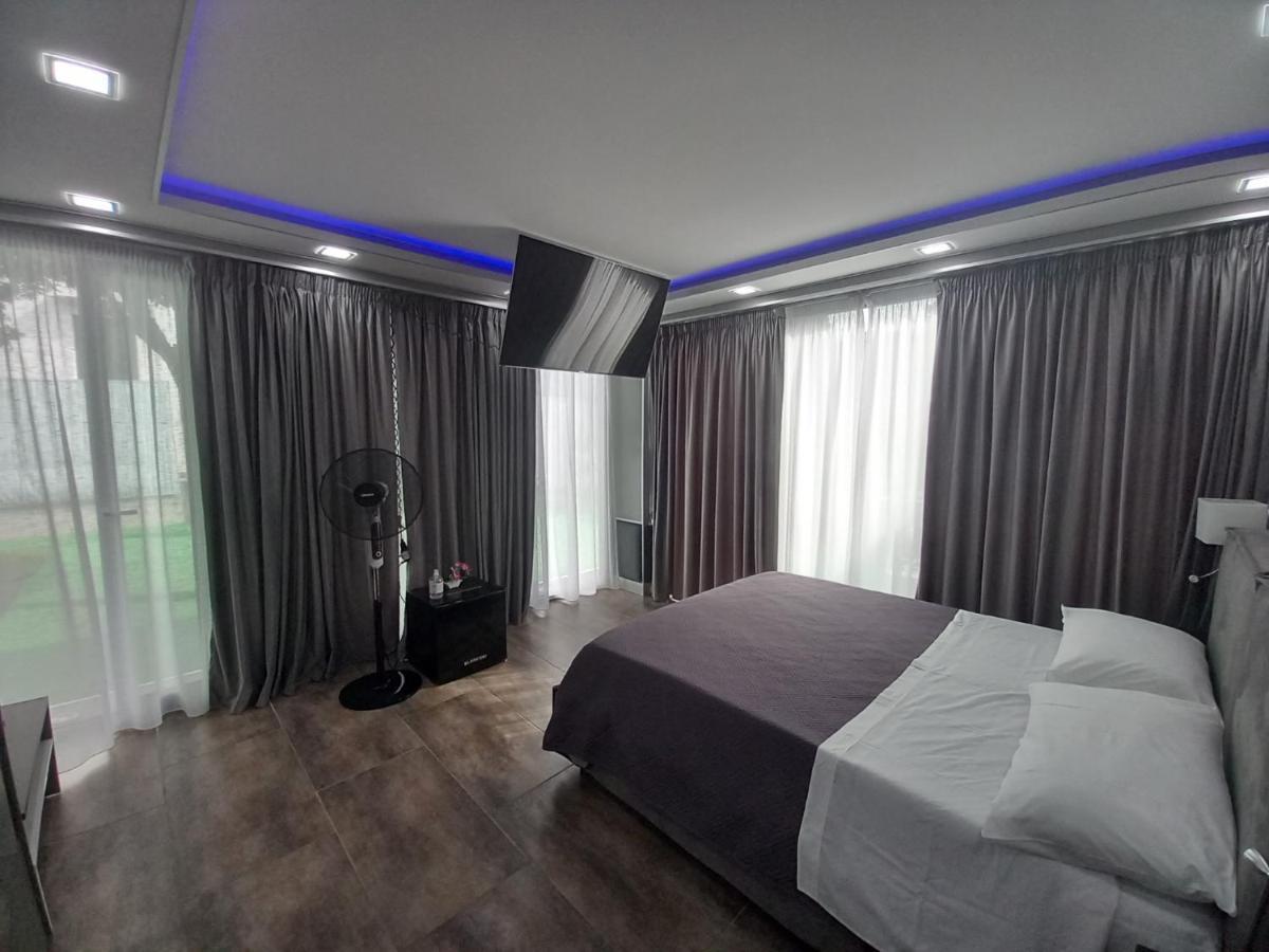 Casa Mika Hotel Procida Bagian luar foto